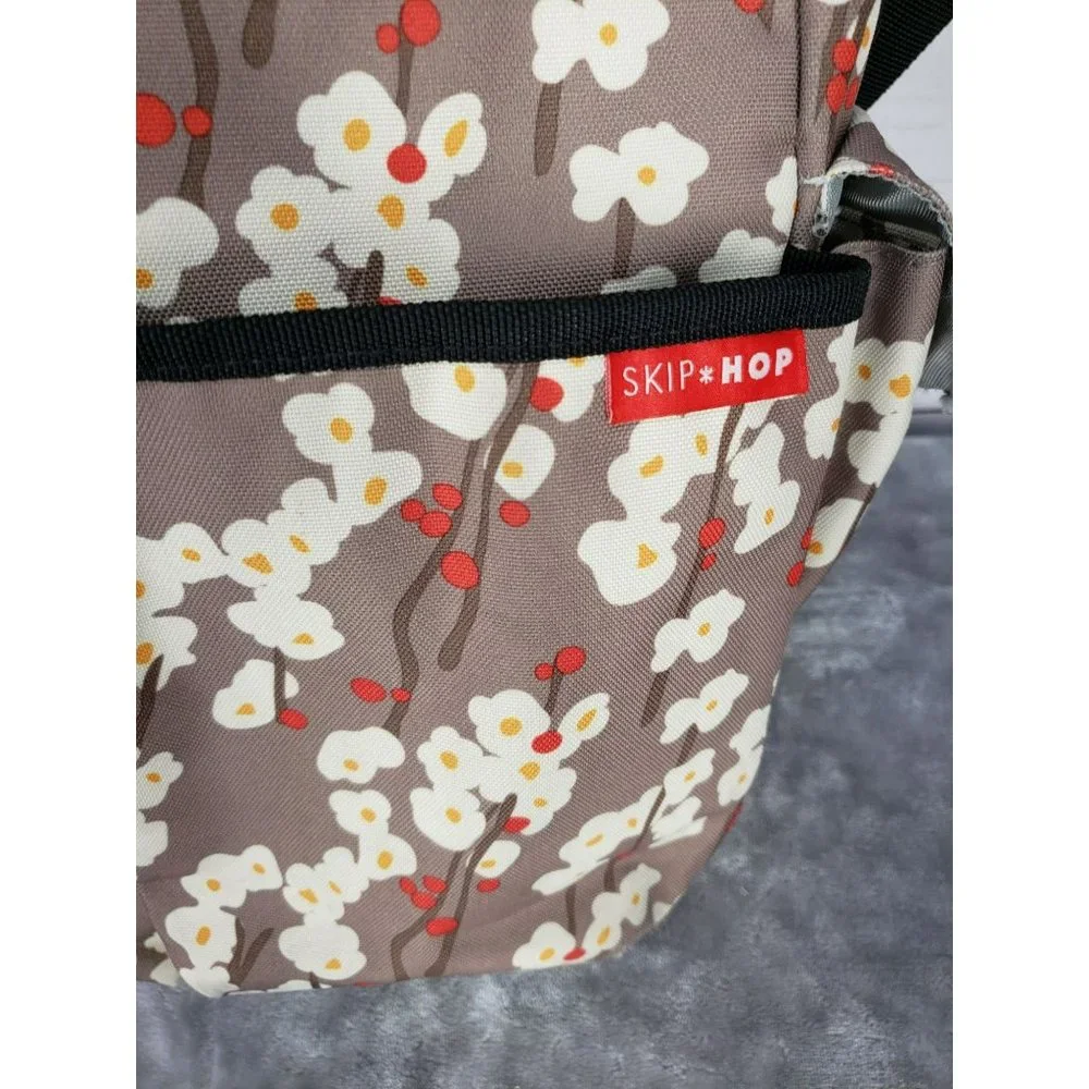 Skip hop duo diaper bag‎ in cherry blossom